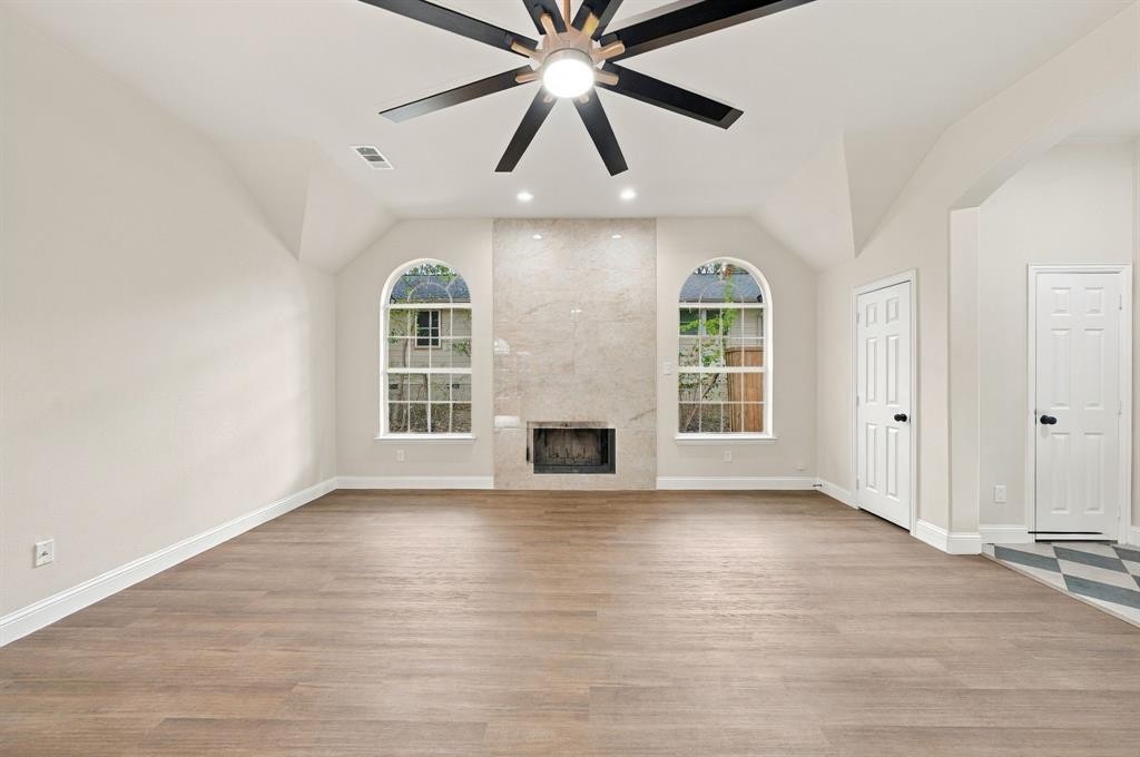 1005 W White Avenue, McKinney, TX 75069