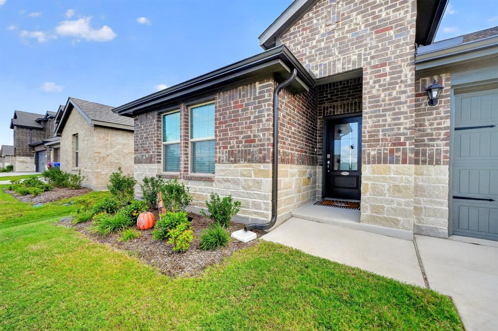 2020 Hearn Drive, Royse City, TX 75189