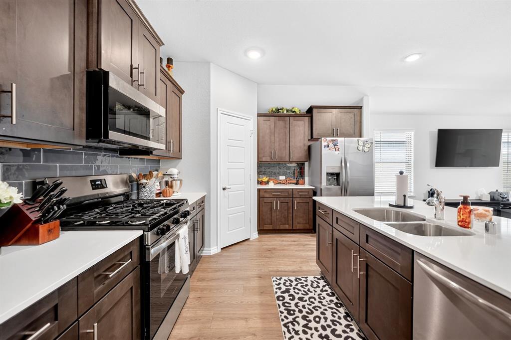 2020 Hearn Drive, Royse City, TX 75189 2020 Hearn Drive, Royse City, TX 75189