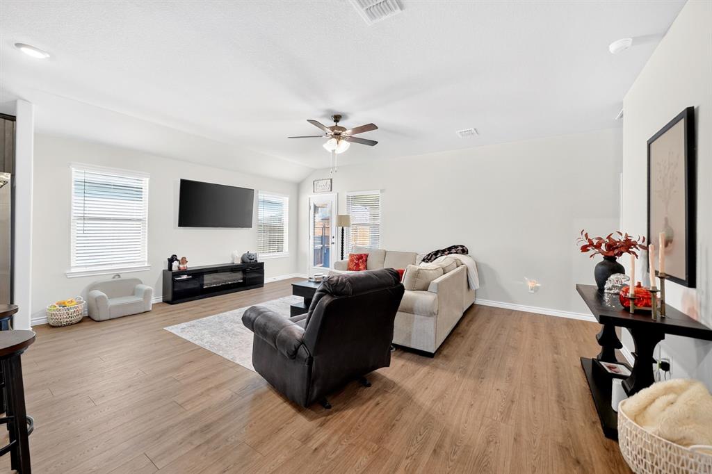 2020 Hearn Drive, Royse City, TX 75189 2020 Hearn Drive, Royse City, TX 75189