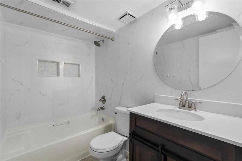 5928 Sandhurst Lane, #127, Dallas, TX 75206