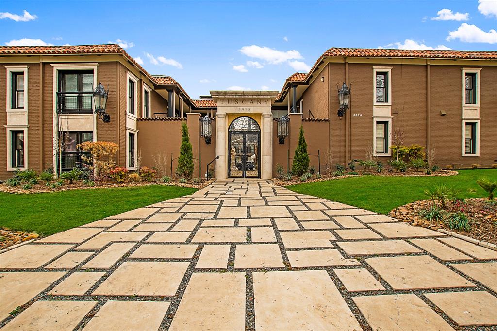 5928 Sandhurst Lane, #127, Dallas, TX 75206