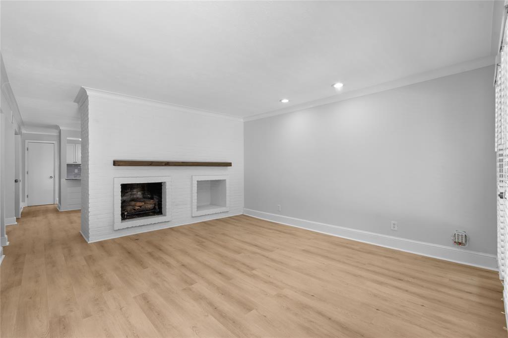 5928 Sandhurst Lane, #127, Dallas, TX 75206 5928 Sandhurst Lane, #127, Dallas, TX 75206