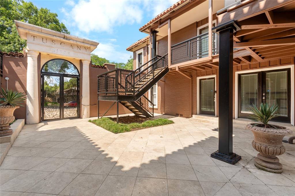 5928 Sandhurst Lane, #127, Dallas, TX 75206 5928 Sandhurst Lane, #127, Dallas, TX 75206