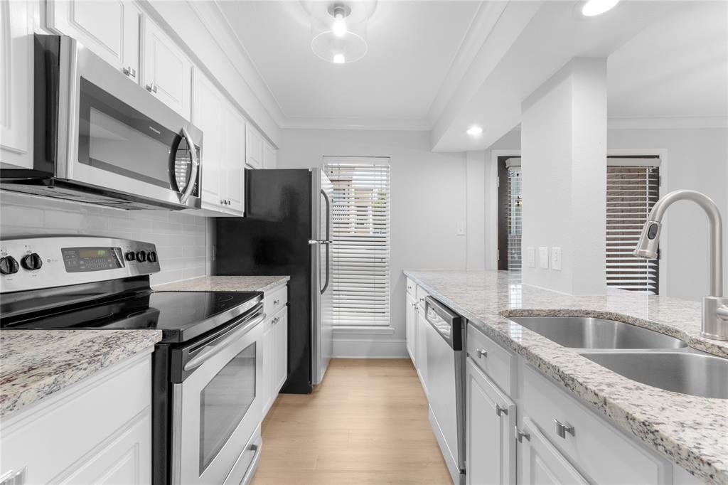 5928 Sandhurst Lane, #127, Dallas, TX 75206 5928 Sandhurst Lane, #127, Dallas, TX 75206