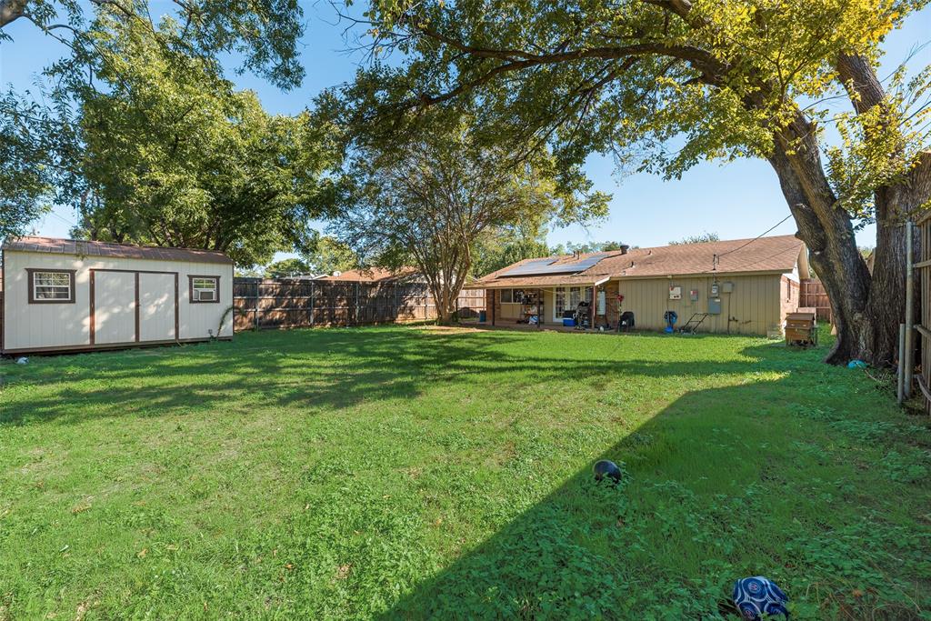 1717 Meadow Valley, Irving, TX 75060