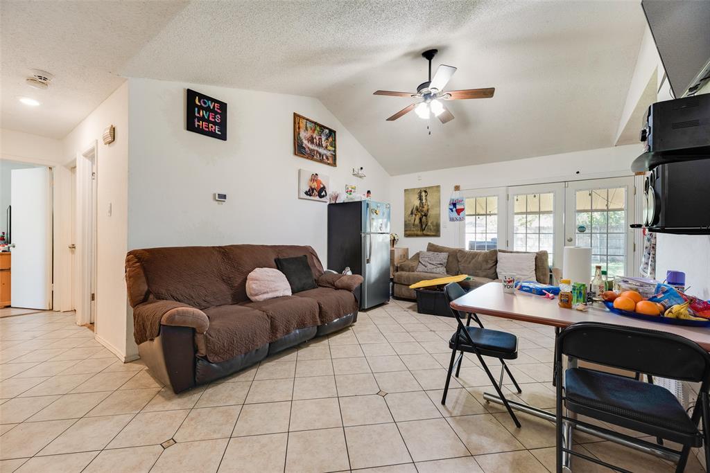 1717 Meadow Valley, Irving, TX 75060