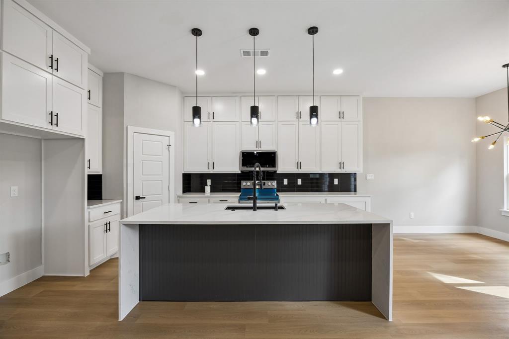 2518 Jeff Street, Dallas, TX 75212