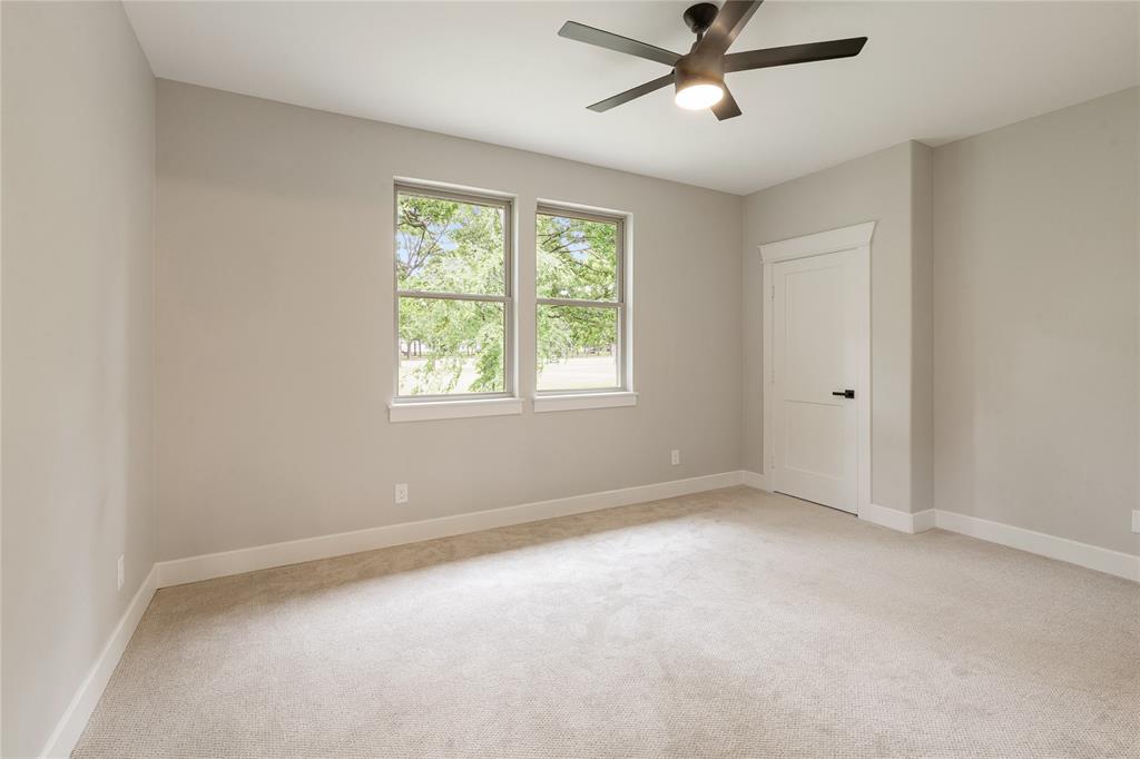 Grand bedroom