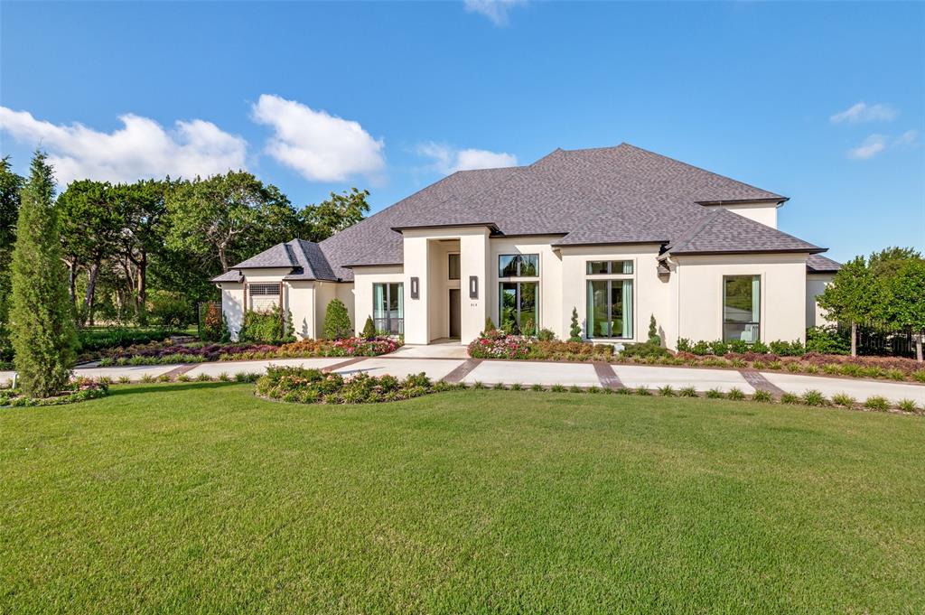 819 Bluff Ridge Drive, Cedar Hill, TX 75104