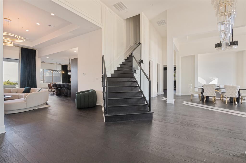 819 Bluff Ridge Drive, Cedar Hill, TX 75104