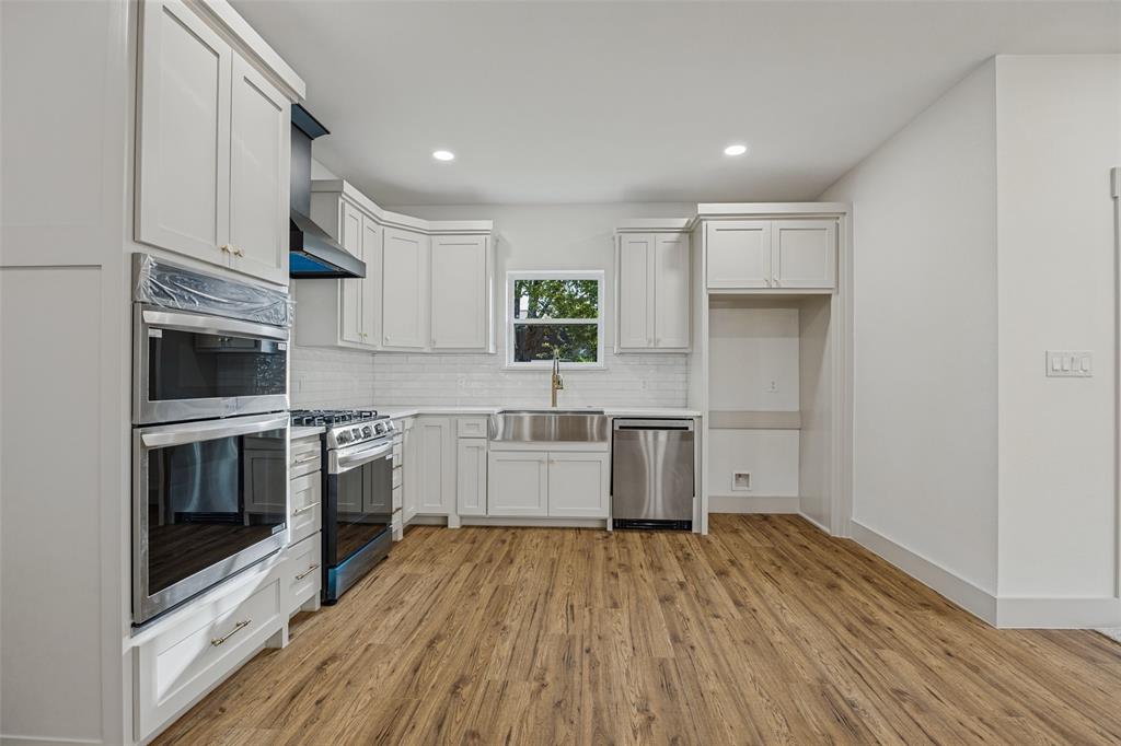 1328 Franklin Avenue, Bonham, TX 75418