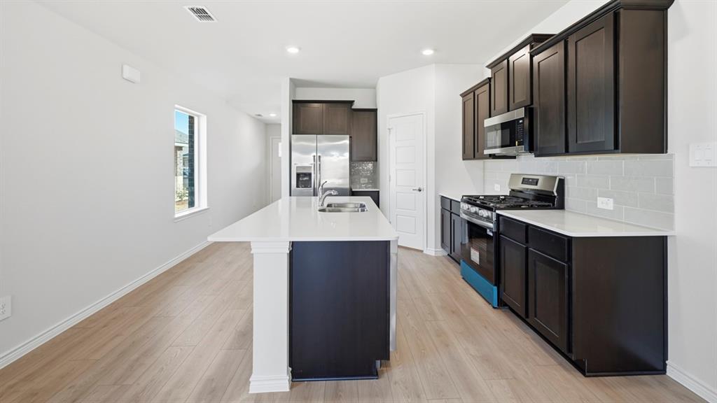 1303 Dry Brook Way, Princeton, TX 75407