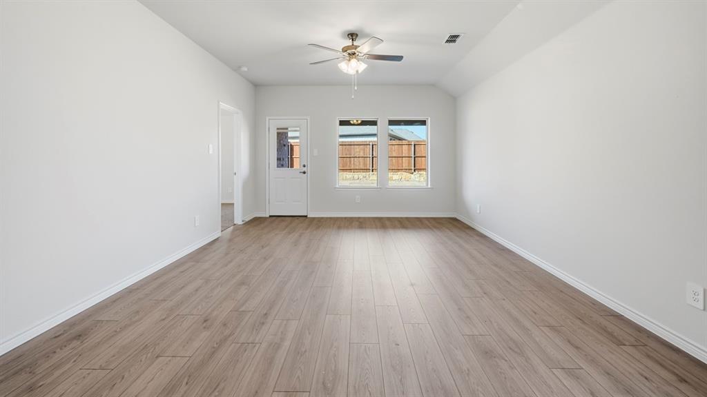 1303 Dry Brook Way, Princeton, TX 75407