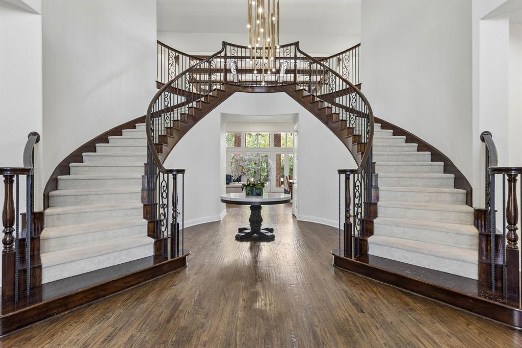 Stunning Entry