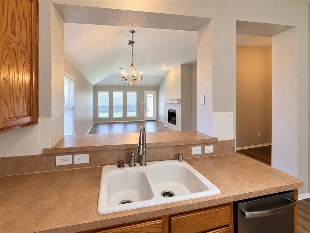 6006 Holly Crest Lane, Sachse, TX 75048