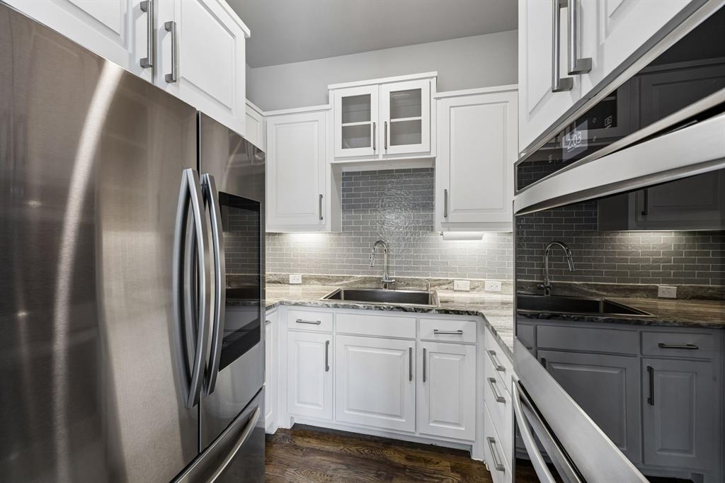 Prep kitchen