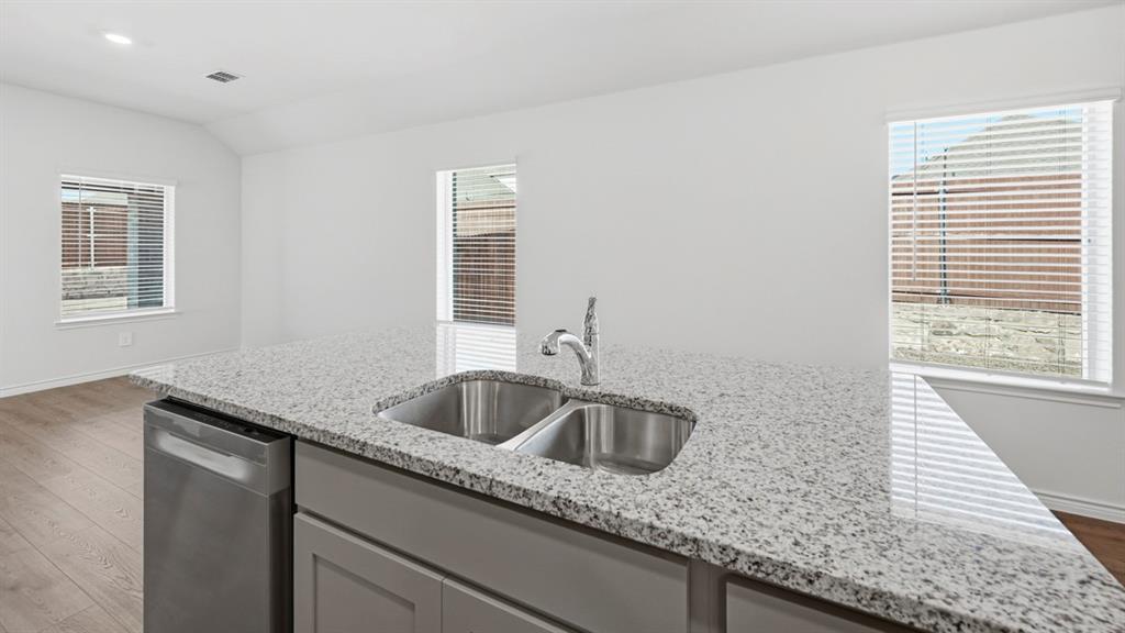 1213 Dry Brook Way, Princeton, TX 75407