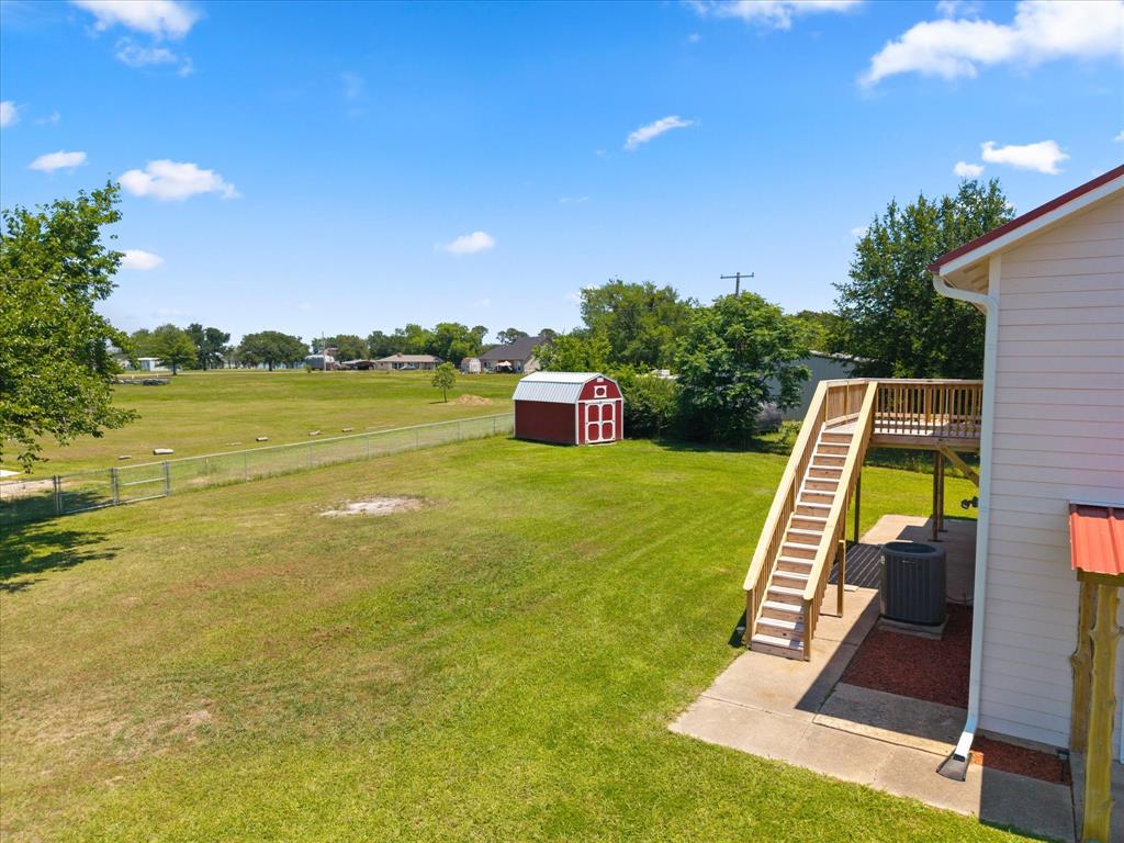 306 Lazy Cane Ranch Road, Trinidad, TX 75163