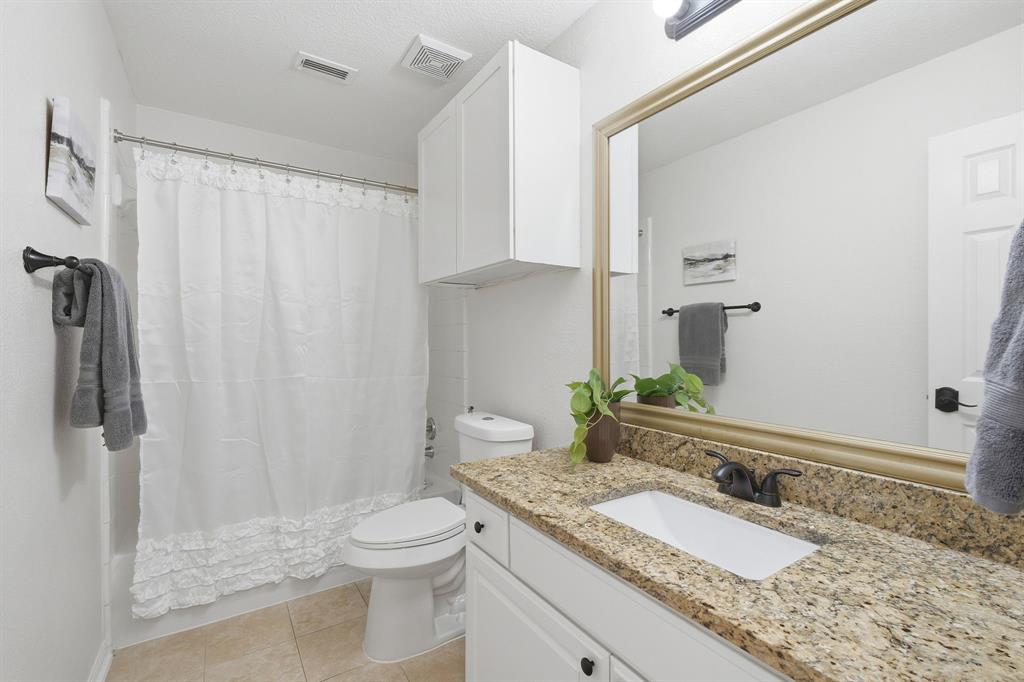 Full Bathroom.