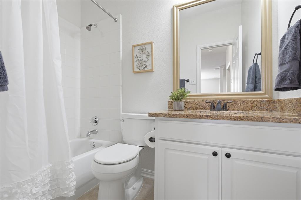 Full Bathroom.