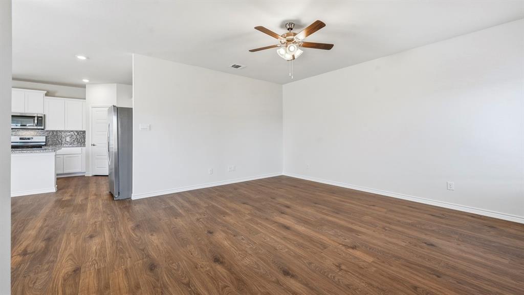 1227 Dry Brook Way, Princeton, TX 75407