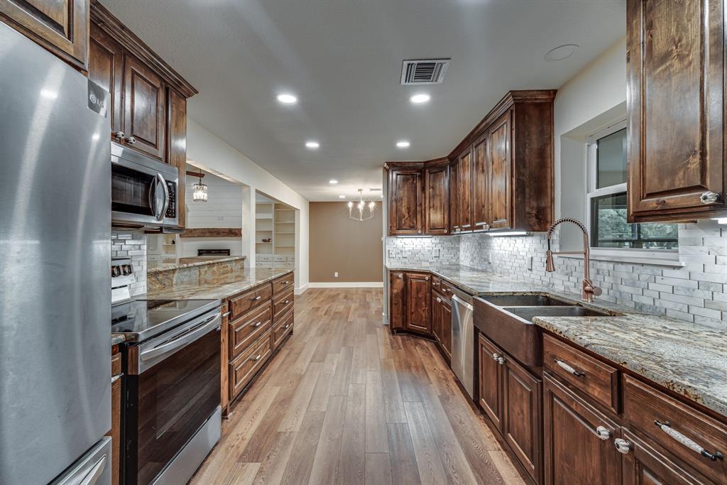 3754 Ft Graham Road, West, TX 76691