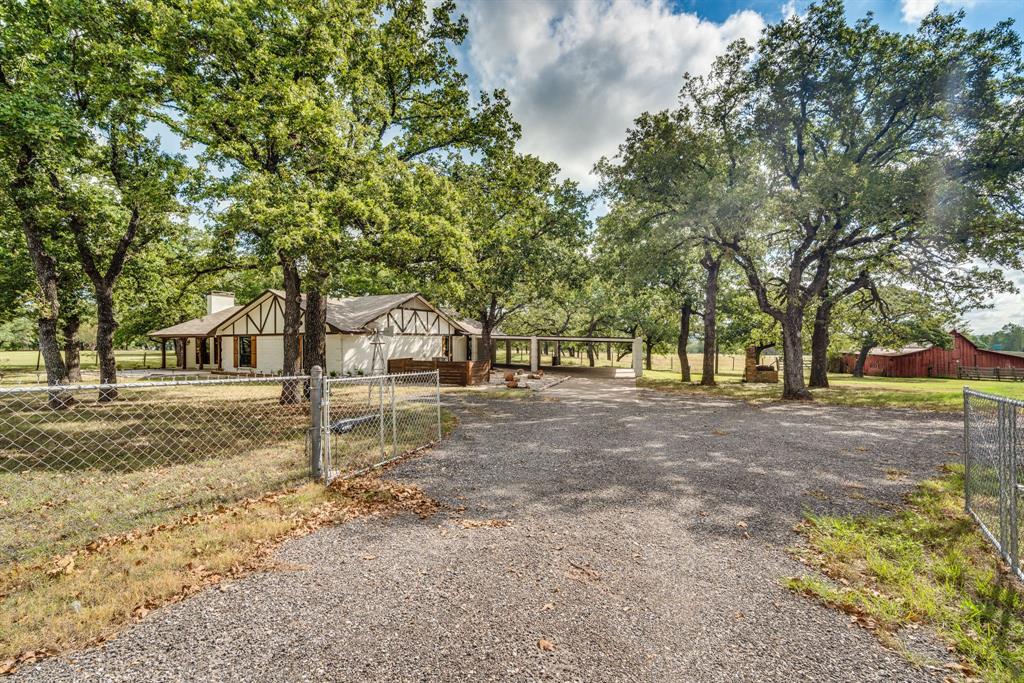 3754 Ft Graham Road, West, TX 76691 3754 Ft Graham Road, West, TX 76691