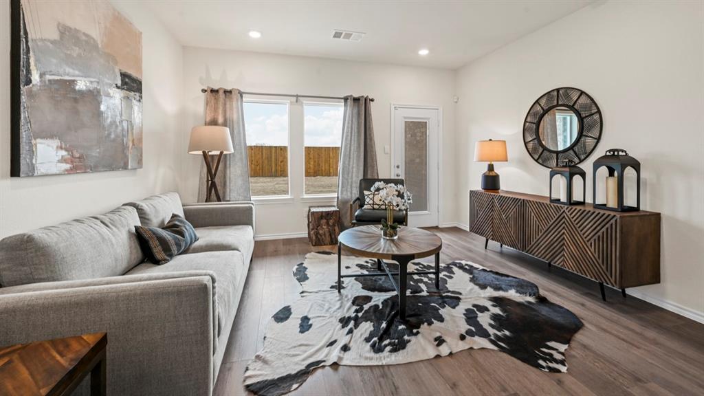 1609 Somerville Drive, Blue Ridge, TX 75424