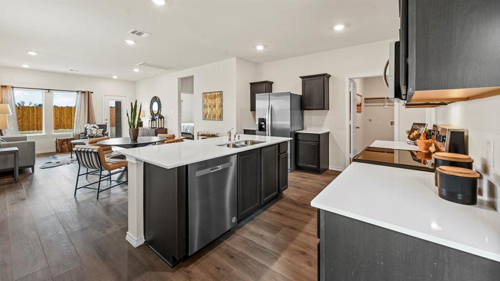 1609 Somerville Drive, Blue Ridge, TX 75424