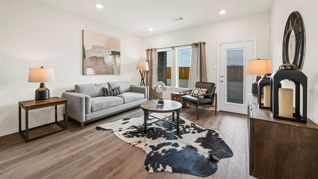 1609 Somerville Drive, Blue Ridge, TX 75424