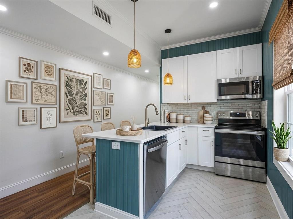 305 S Willomet Avenue, #1, Dallas, TX 75208
