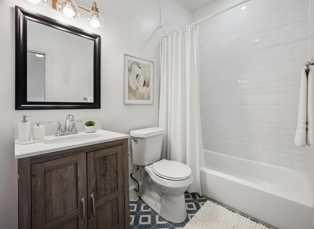 305 S Willomet Avenue, #1, Dallas, TX 75208