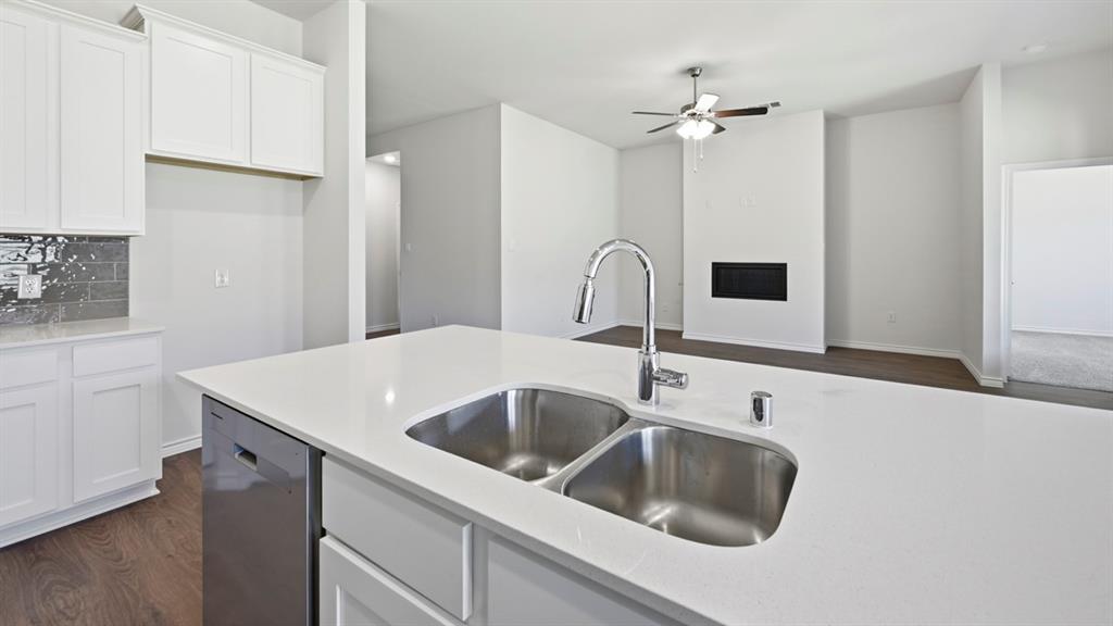1713 Patricia Drive, Princeton, TX 75407