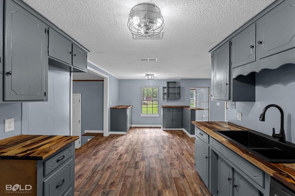 205 Lincoln Avenue, Haughton, LA 71037