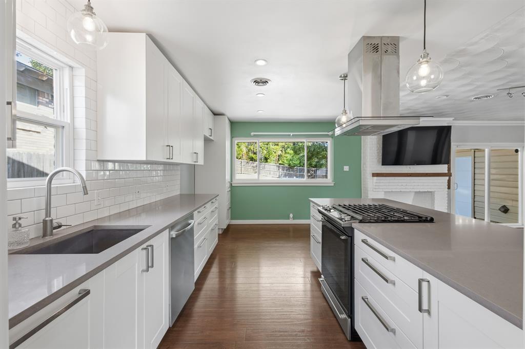 2861 W 9th Street, Dallas, TX 75211