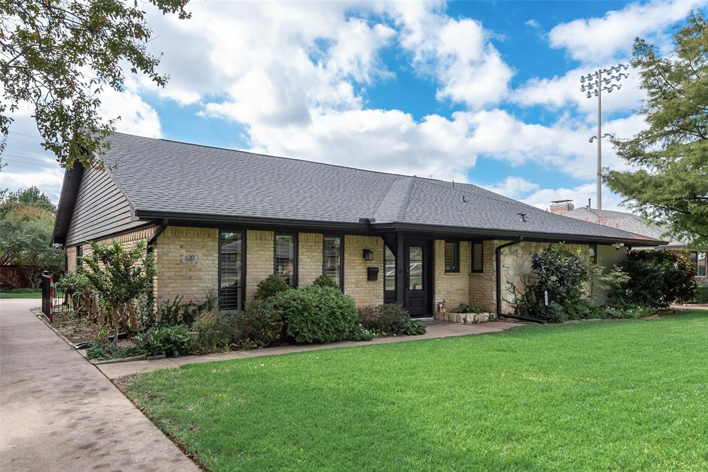 620 Cox Drive, Irving, TX 75062 620 Cox Drive, Irving, TX 75062