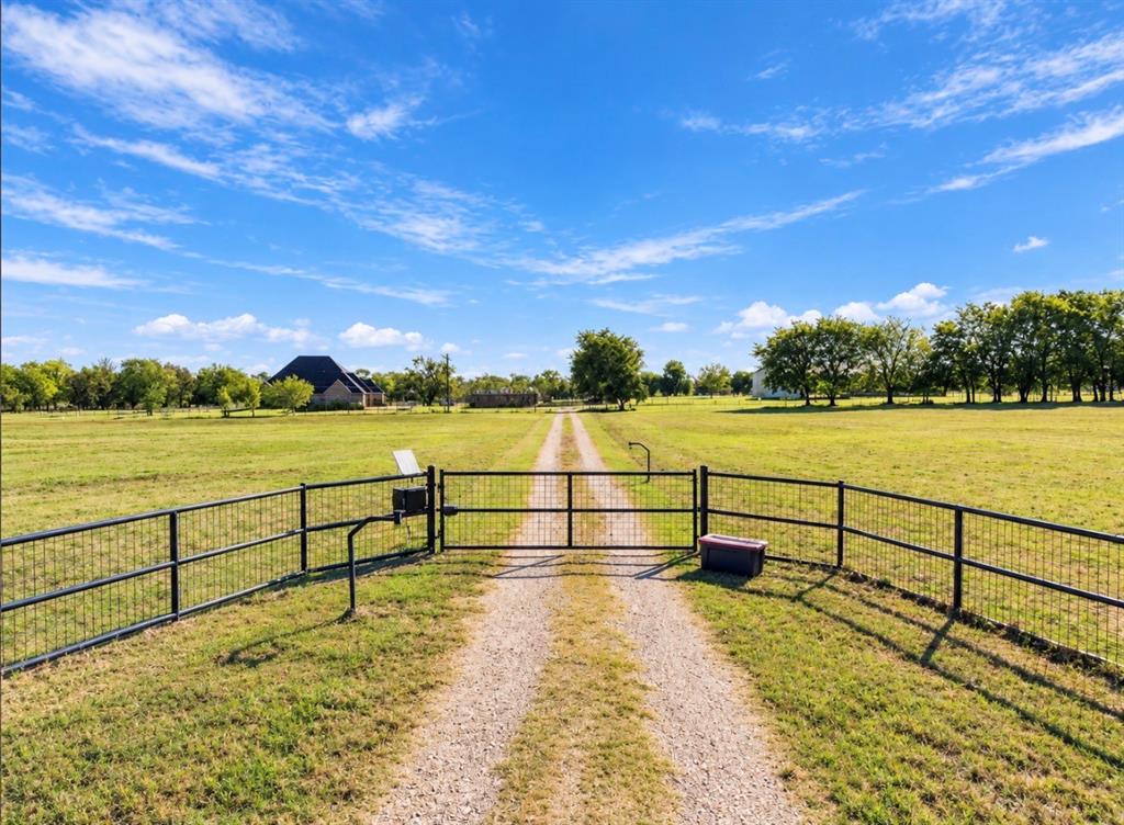 PRIVATE GATED ENTRY WITH KEYPAD AND REMOTE ACCESS
