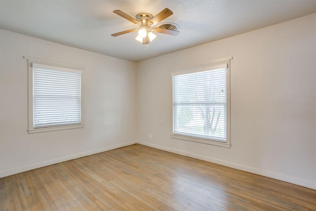 4930 Donnelly Avenue, Fort Worth, TX 76107