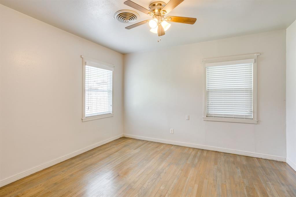 4930 Donnelly Avenue, Fort Worth, TX 76107