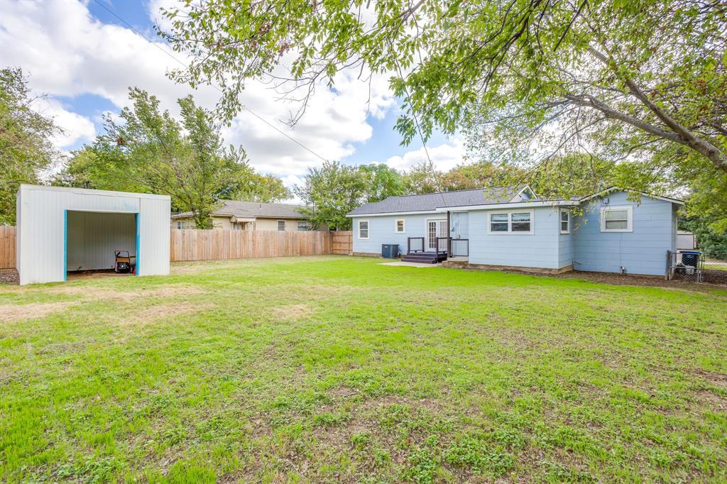 4930 Donnelly Avenue, Fort Worth, TX 76107