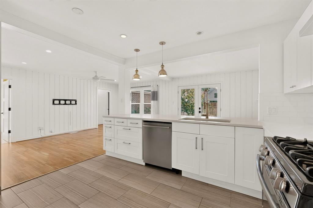 455 Hambrick Road, Dallas, TX 75218