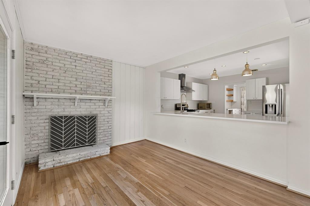 455 Hambrick Road, Dallas, TX 75218