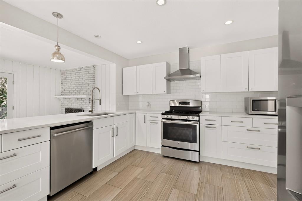 455 Hambrick Road, Dallas, TX 75218