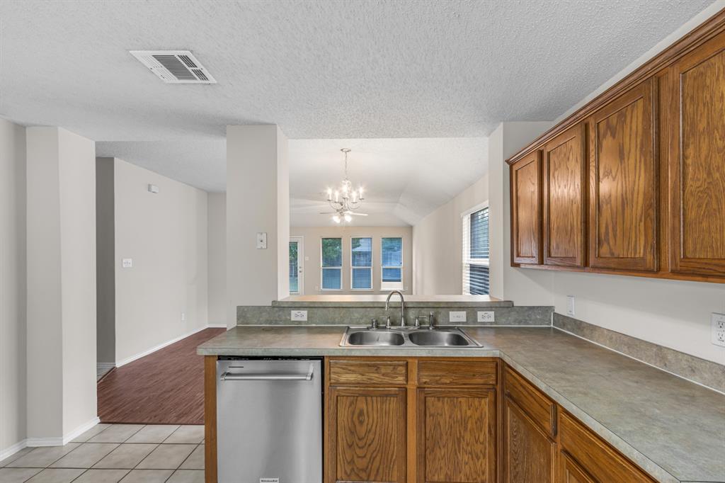 9921 Carter Drive, McKinney, TX 75072