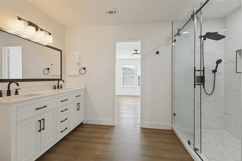 4510 Lake Haven Drive, Rowlett, TX 75088