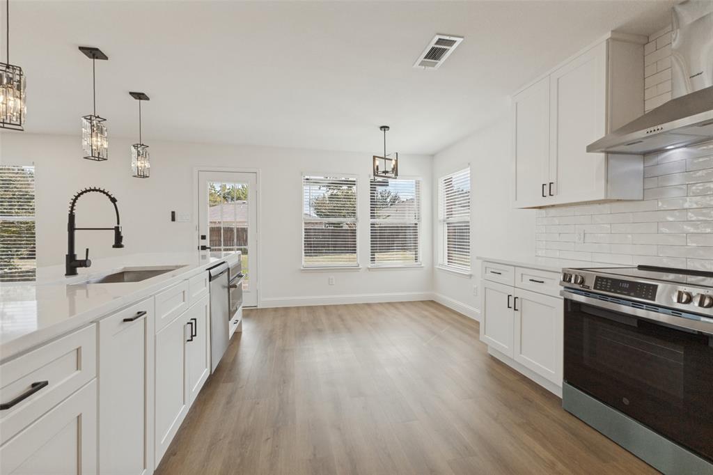 4510 Lake Haven Drive, Rowlett, TX 75088
