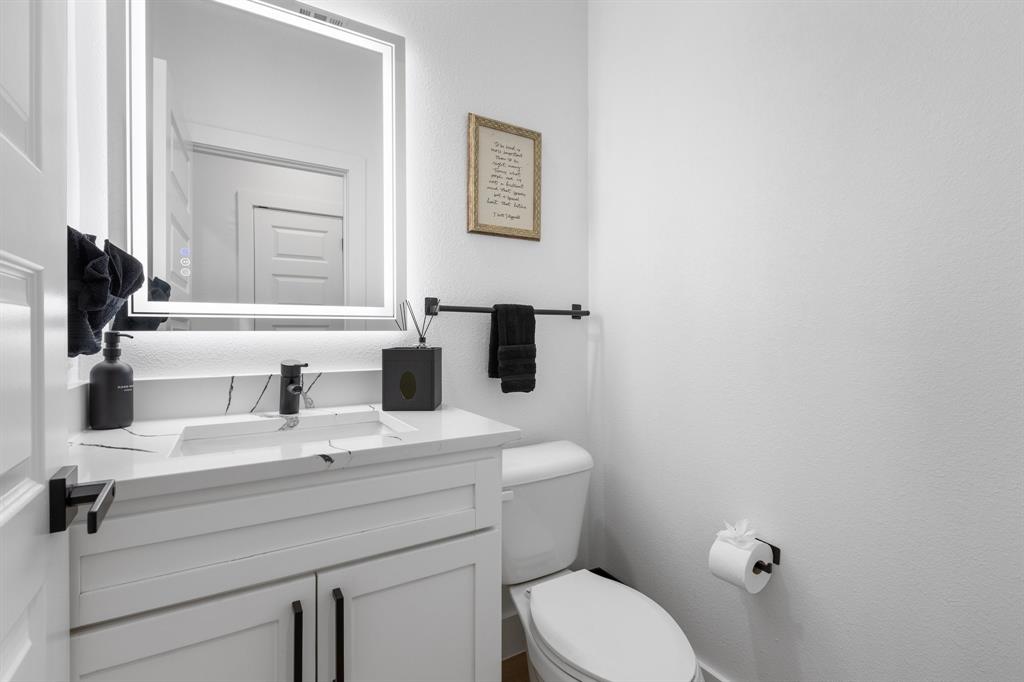 1509 S Barry Avenue, Dallas, TX 75223