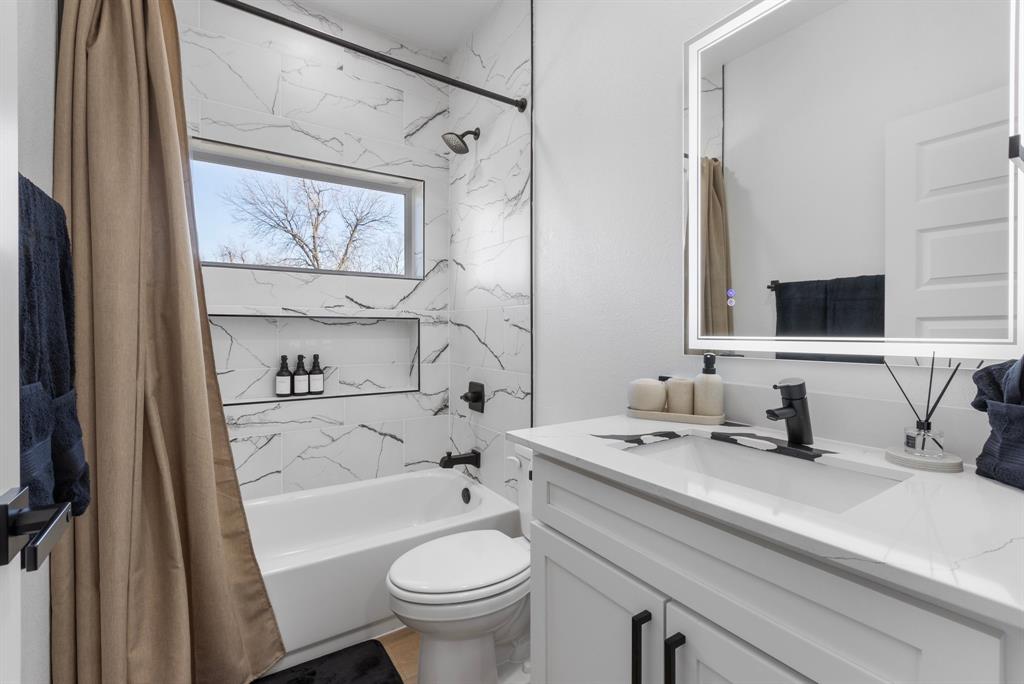 1509 S Barry Avenue, Dallas, TX 75223