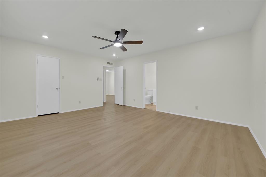 1525 Meandering Way, Garland, TX 75040